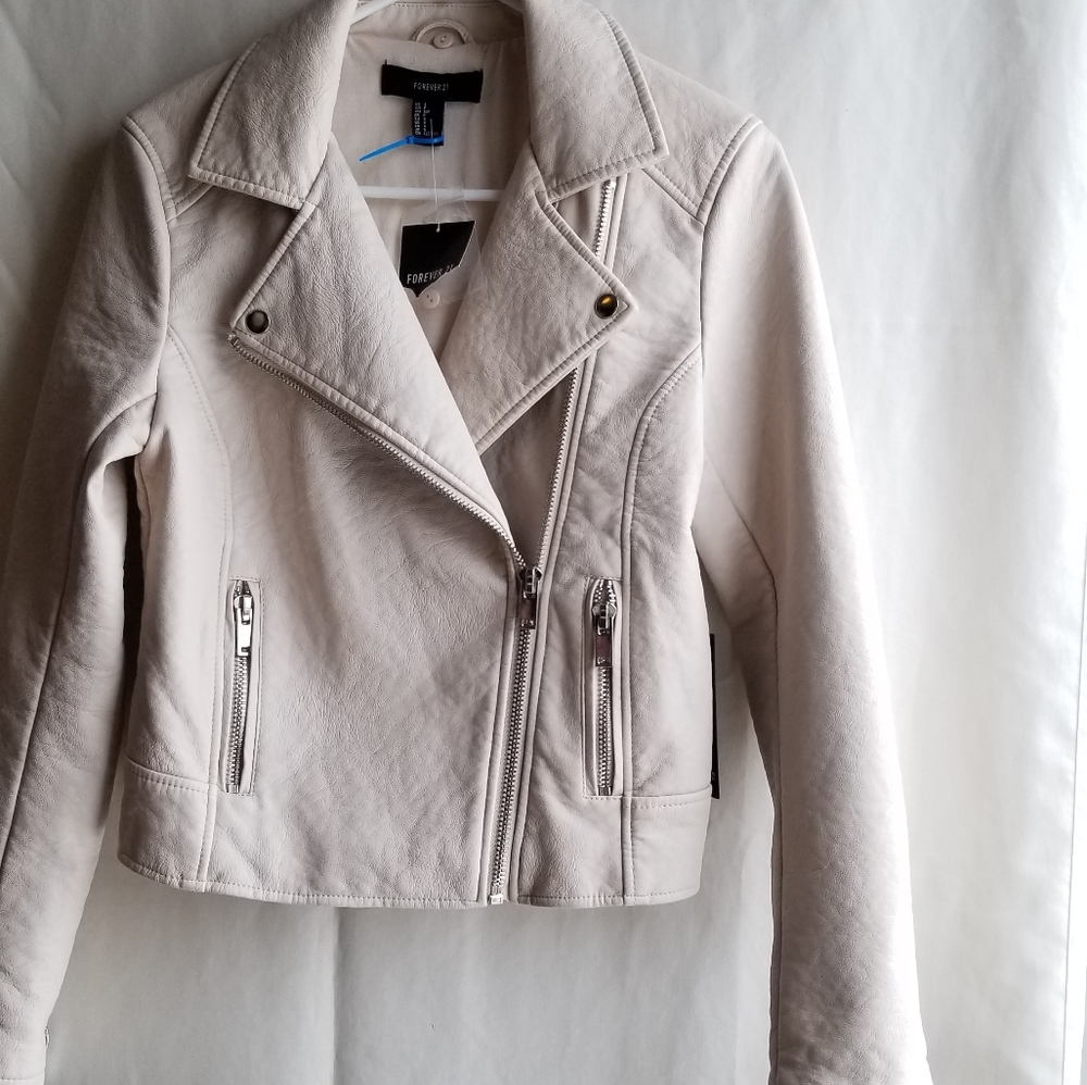 NWT - Forever 21 Faux Leather  Biker Jacket - Picture 3 of 12